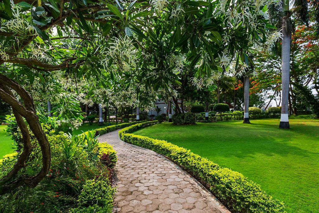 Great Trails Riverview Thanjavur By Grt Hotels Экстерьер фото